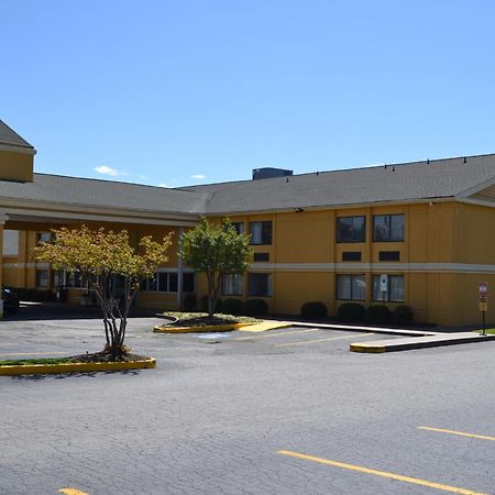 Dayspring Extended Stay Ґрінсборо Екстер'єр фото