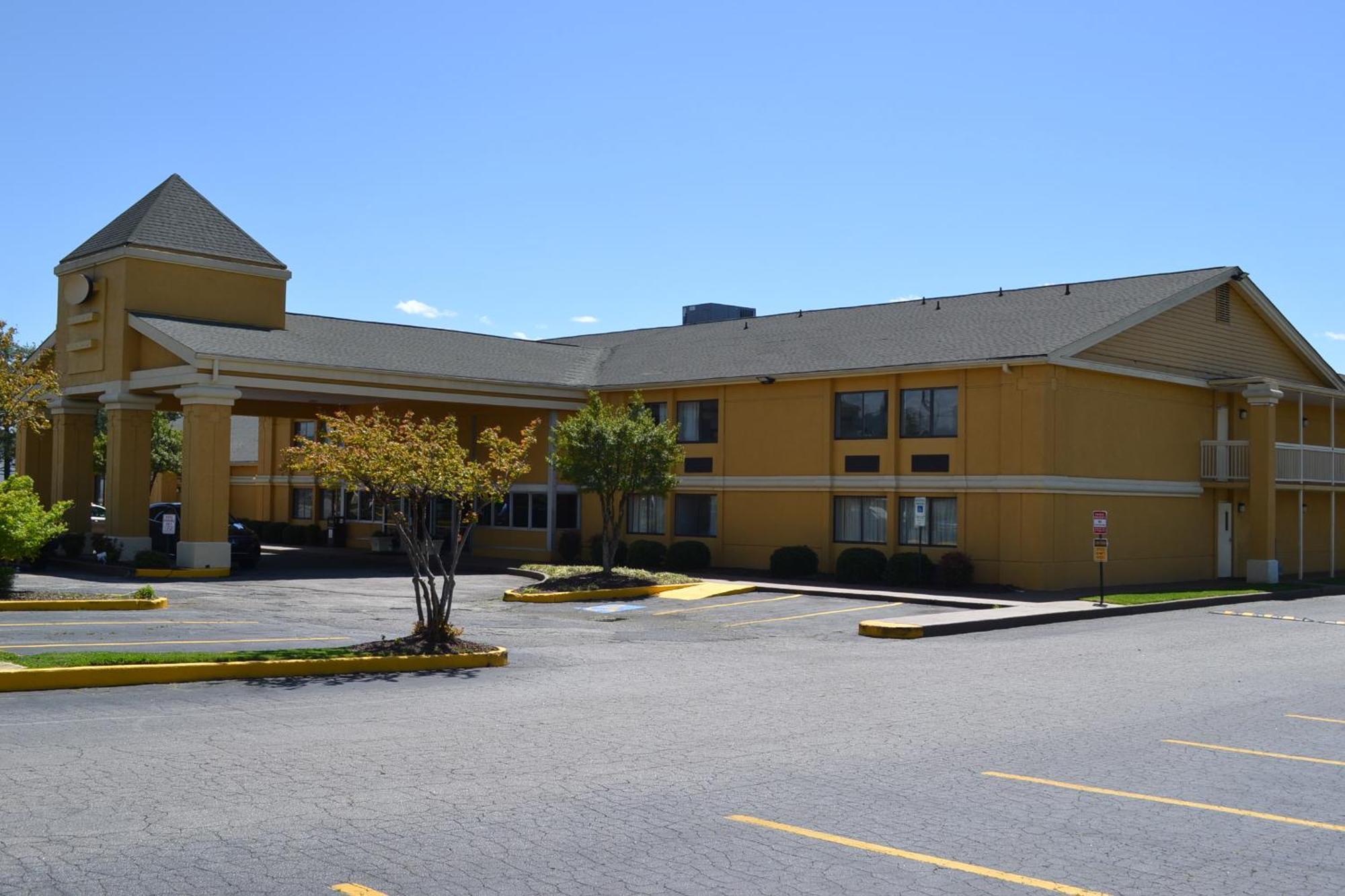 Dayspring Extended Stay Ґрінсборо Екстер'єр фото