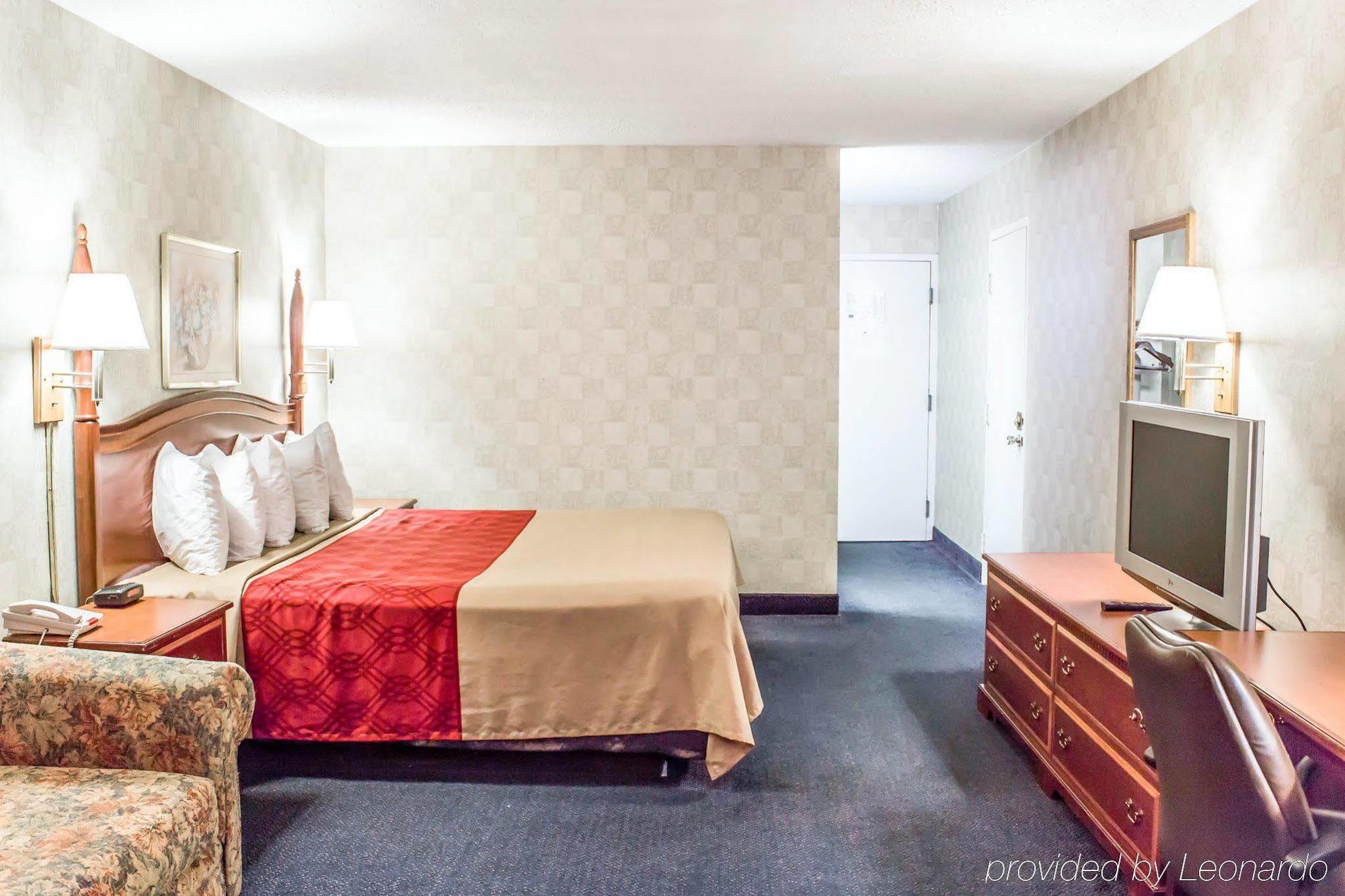 Dayspring Extended Stay Ґрінсборо Екстер'єр фото