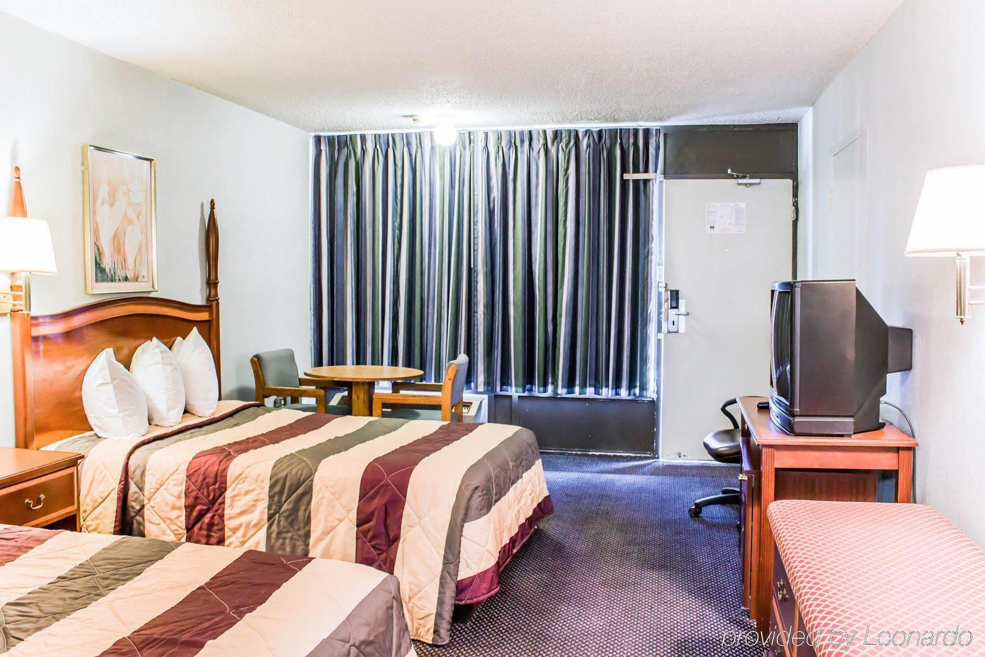 Dayspring Extended Stay Ґрінсборо Екстер'єр фото