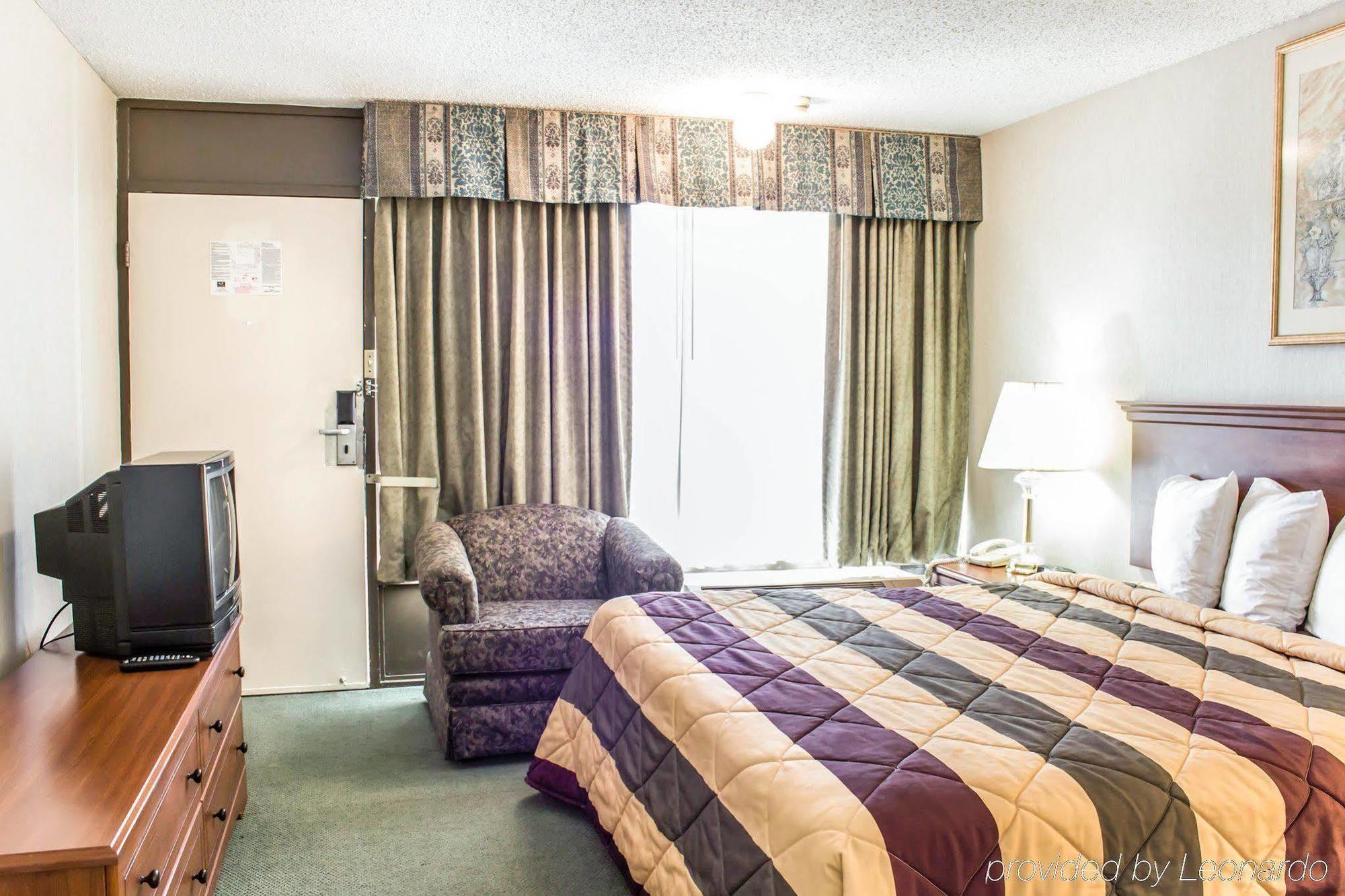 Dayspring Extended Stay Ґрінсборо Екстер'єр фото