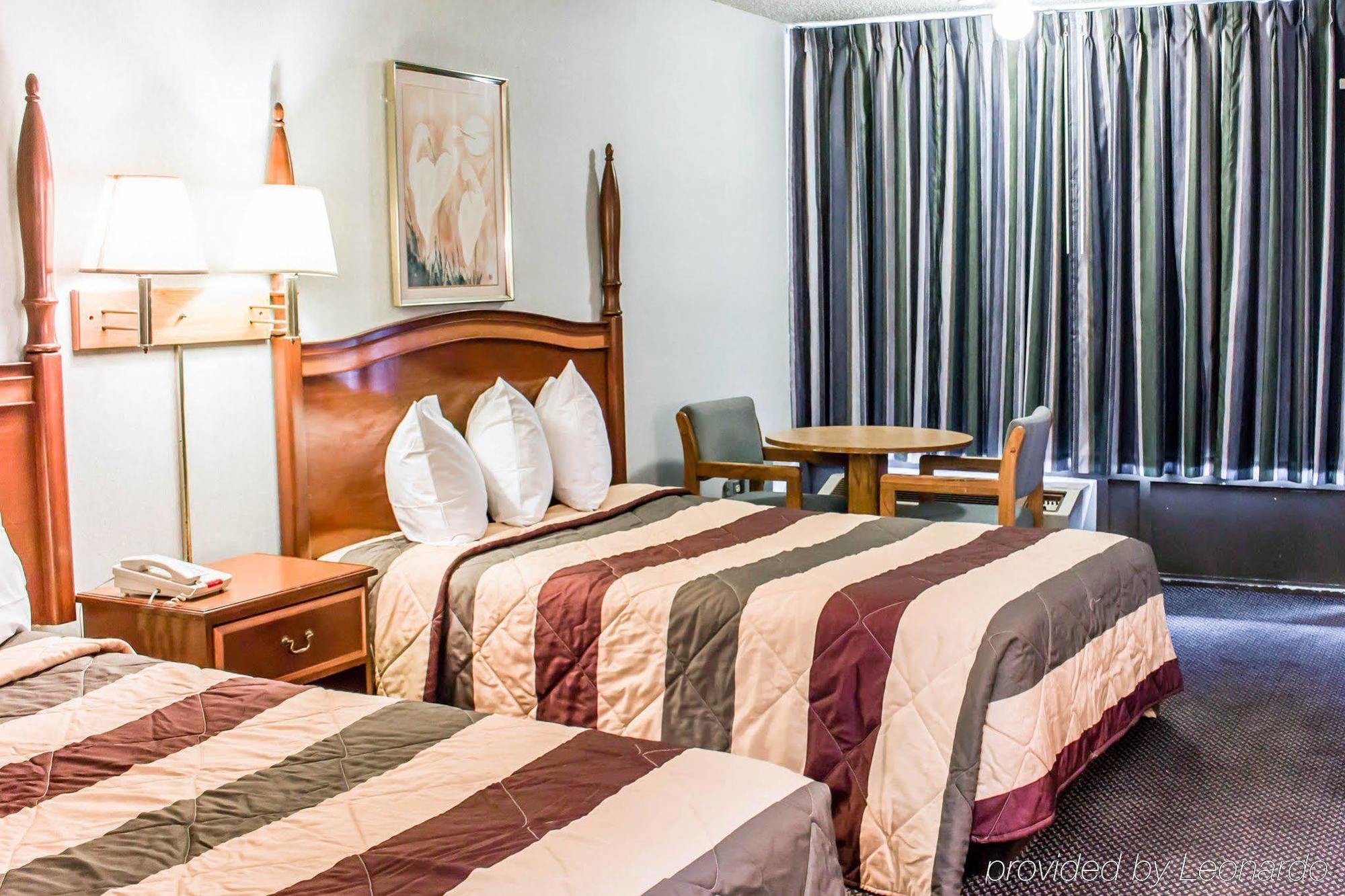 Dayspring Extended Stay Ґрінсборо Екстер'єр фото