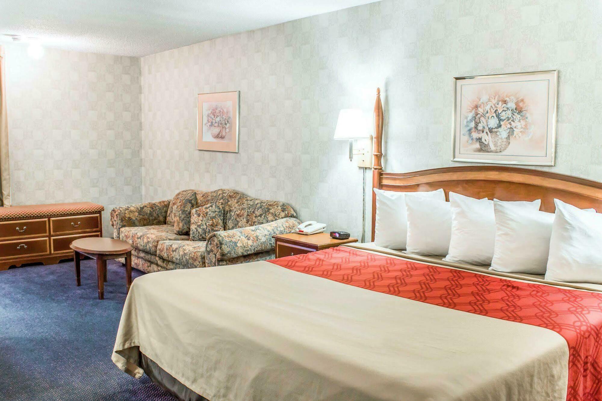 Dayspring Extended Stay Ґрінсборо Екстер'єр фото